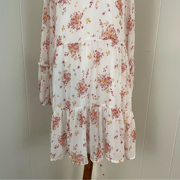 Vince Camuto Floral Long Sleeve Tiered Dress - Picture 4 of 9